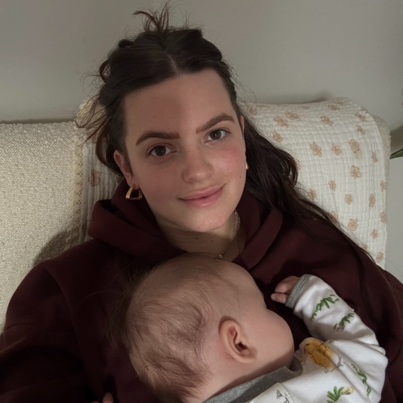 🌟MEET YOUR SELLER: MARISSA🌟 - Picture 4 of 6